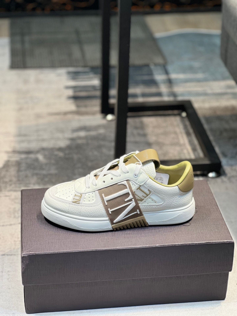 Valentino Sneakers